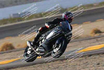 media/Dec-18-2022-SoCal Trackdays (Sun) [[8099a50955]]/Turn 14 (940am)/